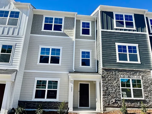 1009 Belloak Way Photo 1