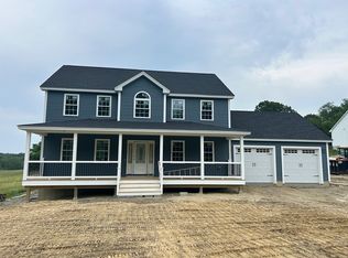 553 Neck Rd, Lancaster, MA 01523