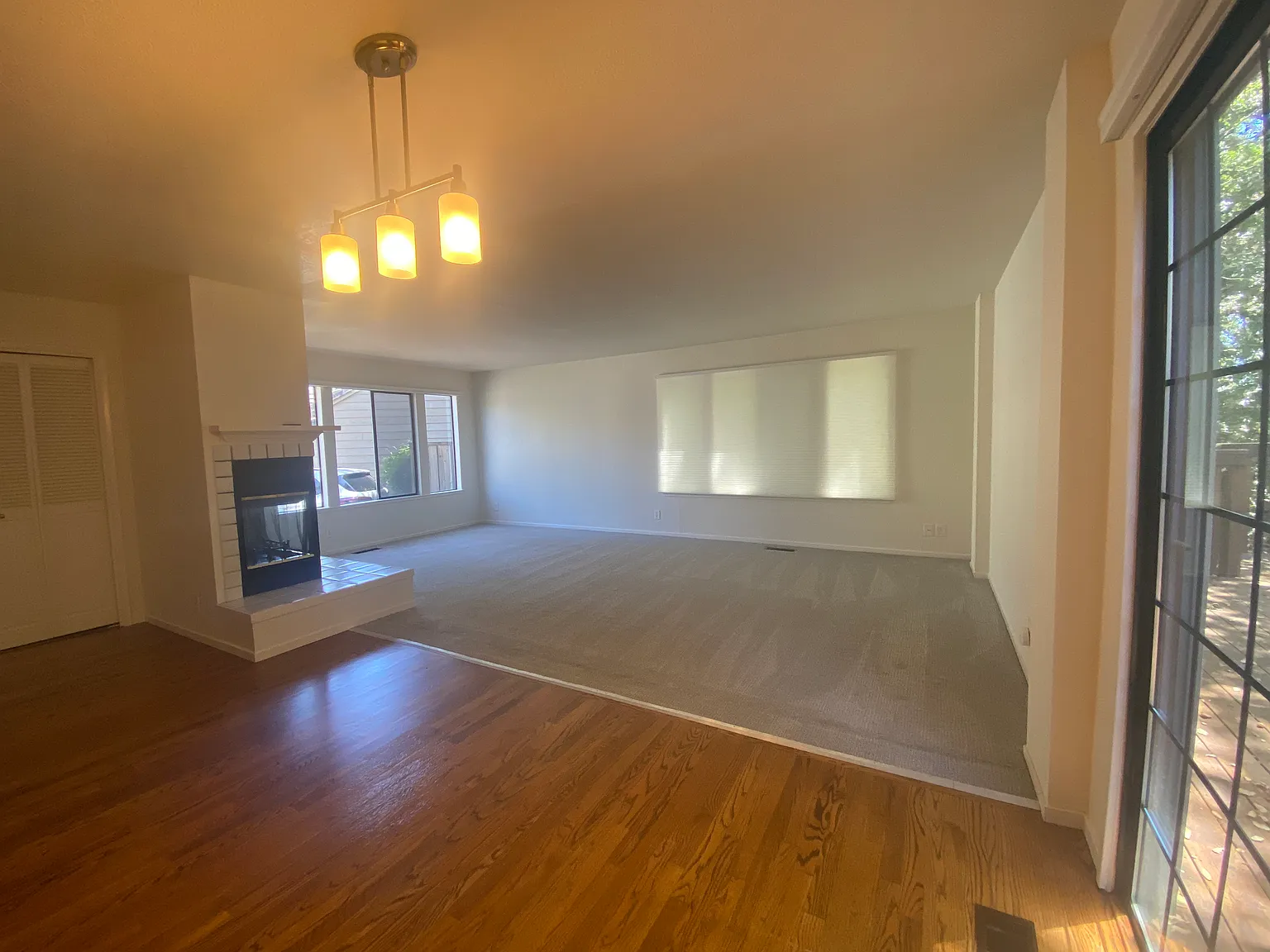 2 bed, 2.5 bath, 1600 sqft, $3,700 — Photo 3