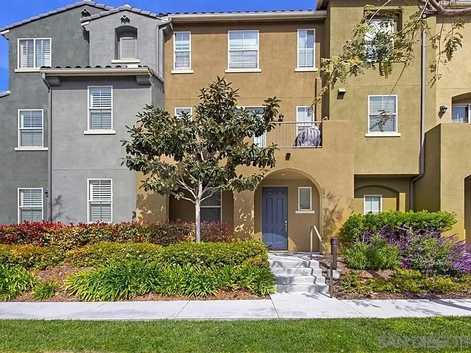 1831 Crimson Ct #8