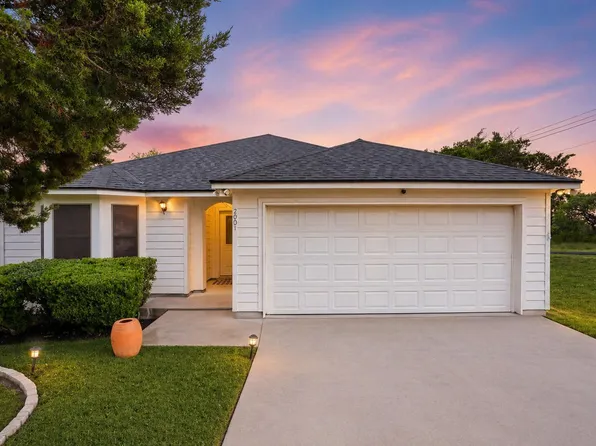 2001 Rain Water Dr, Austin, TX 78734