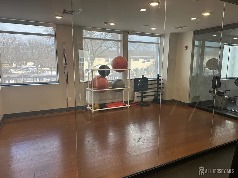 88 Roosevelt Ave #212 — Photo 25