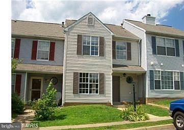 1st image of 207 Heritage Commons Dr