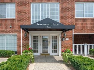 444 Chester St APT 405, Birmingham, MI 48009