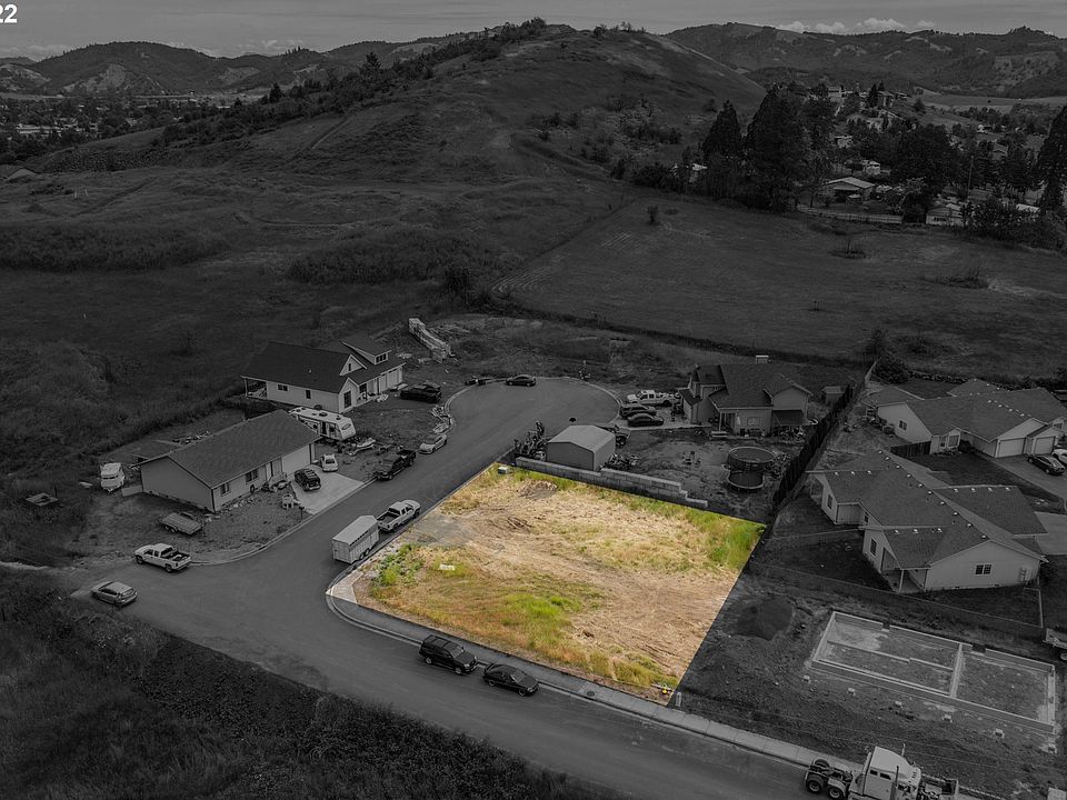 1st image of 755 Rolling Hills Rd