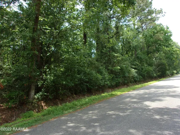 E Villien Ave, Abbeville, LA 70510
