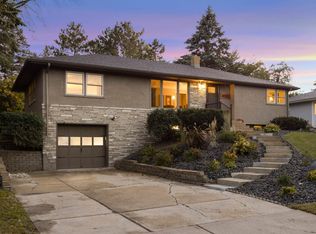 924 Cobb Rd, Shoreview, MN 55126