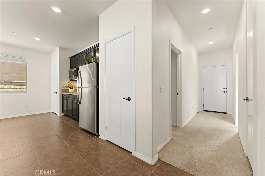 1 bed, 850 sqft, $2,250 — Photo 4