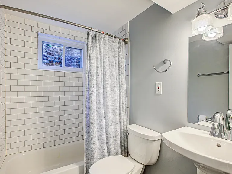 7811 Greeley Blvd — Photo 18