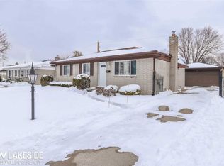 28060 Academy St, Roseville, MI 48066