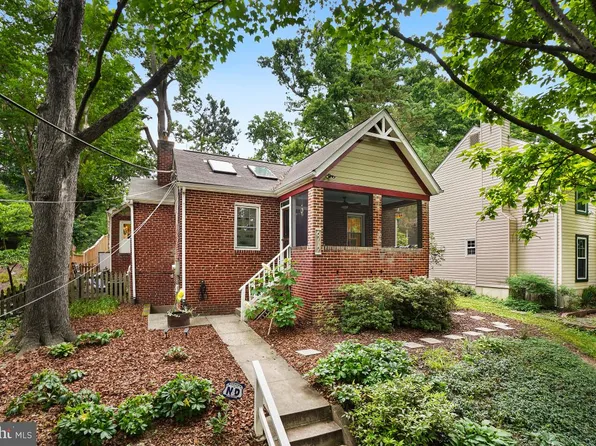 6717 Poplar Ave, Takoma Park, MD 20912