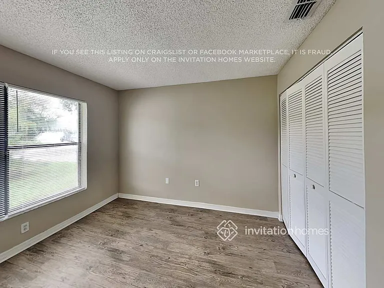 706 49th St E — Photo 11