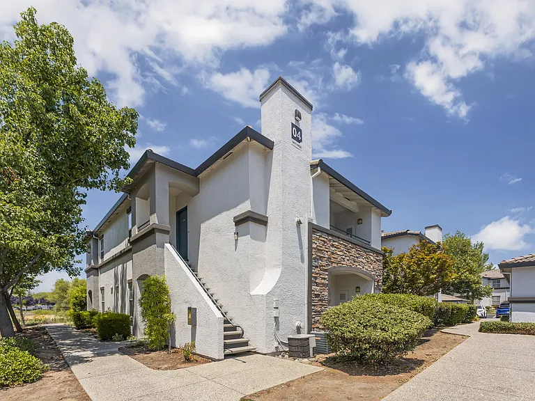 The complex at Ascent at the Galleria boasts carefully manicured landscaping, creating a beautiful, well-maintained environment that enhances the community's charm and appeal.