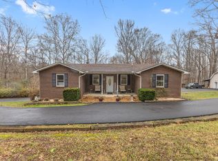 392 Feather Ridge Rd, Charlotte, TN 37036