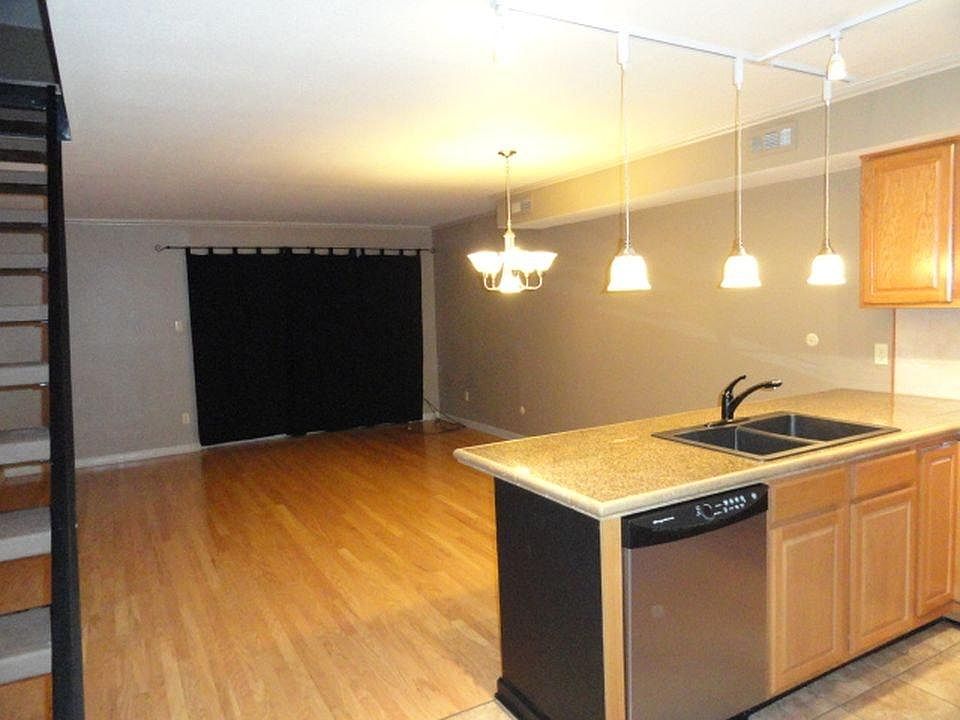 1st image of 1201 Louisiana St APT 11