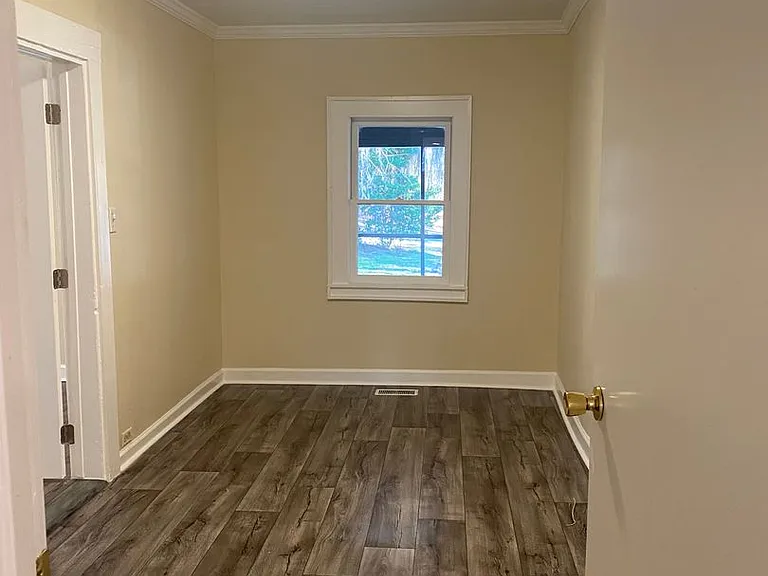 7600 Pond Dr — Photo 4