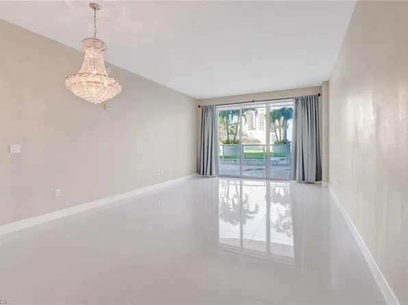3000 Oasis Grand BLVD #401, FORT MYERS, FL 33916