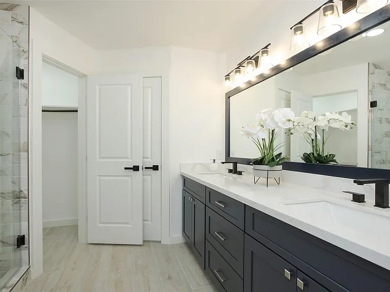 8518 Furlong Ln — Photo 23