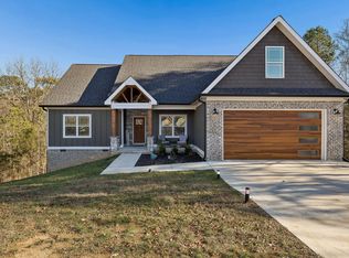 5599 Caney Ridge Cir, Ooltewah, TN 37363