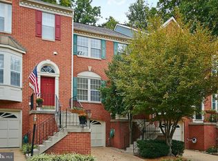 1426 Park Garden Ln, Reston, VA 20194