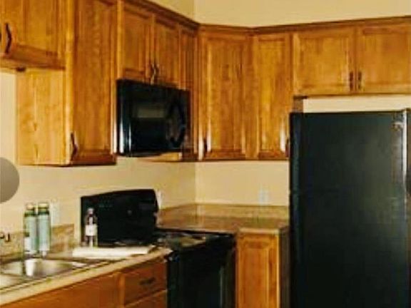 4th image of 4905 Iberville St
