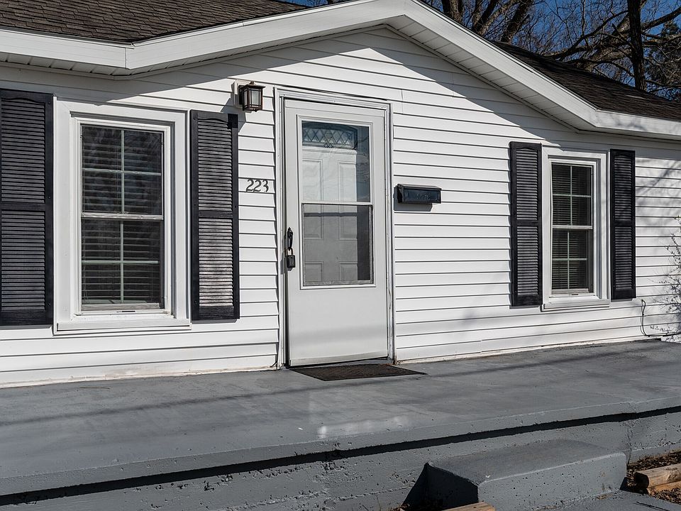 223 Cedar St, Hohenwald, TN 38462 Zillow
