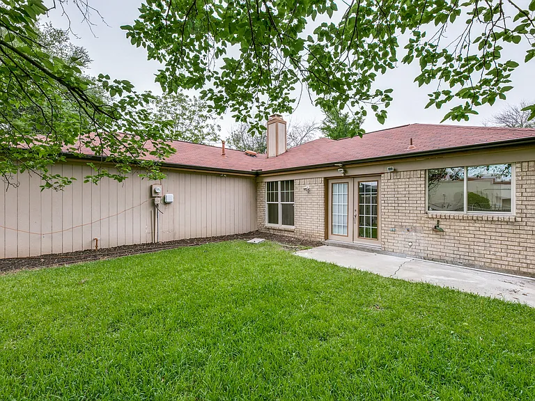 1607 Heather Glen Ct — Photo 21