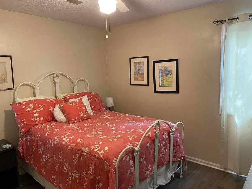 3 bed, 1677 sqft, $2,400 — Photo 3