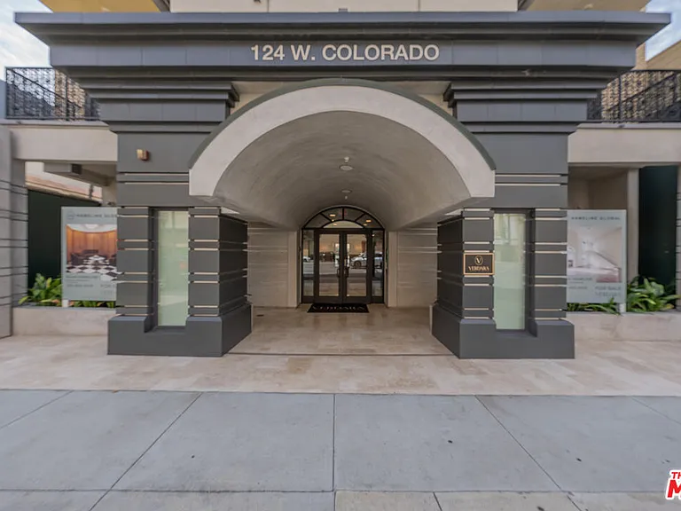 124 W Colorado #105 — Photo 28