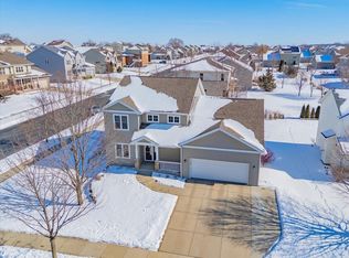 657 Fairview Ter, Verona, WI 53593