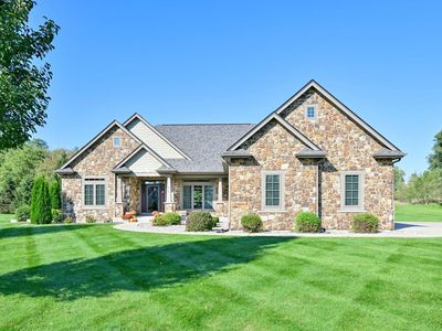 214 Cypress POINT, North Prairie, WI, 53153