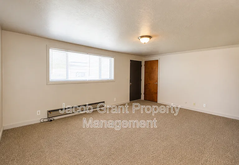 756 Wayne Ave #4 — Photo 4