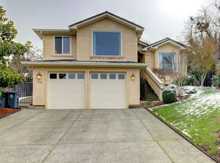 131 Shaniko Ct, Medford, OR 97504