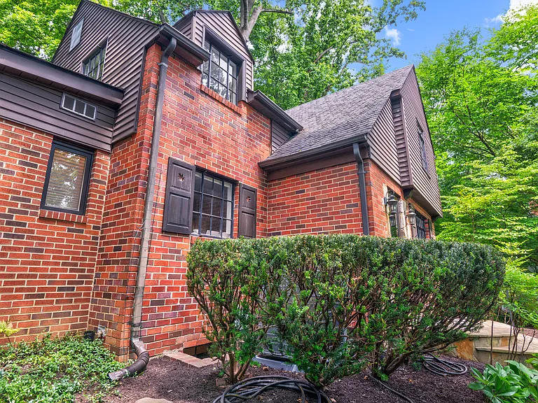 3402 Halcyon Dr — Photo 53