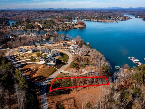 Lake Keowee Waterfront Seneca Real Estate 14 Homes For Sale Zillow