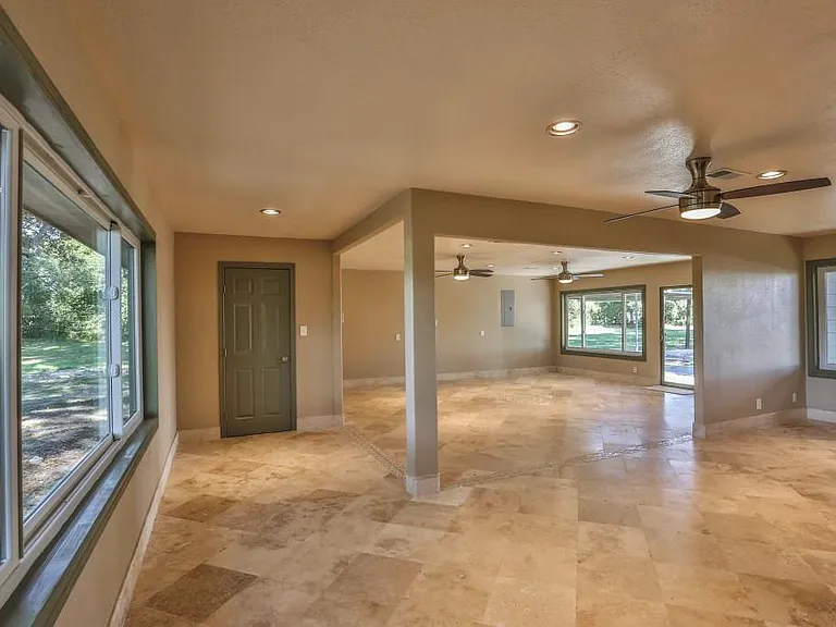 14114 Highway 36 — Photo 10