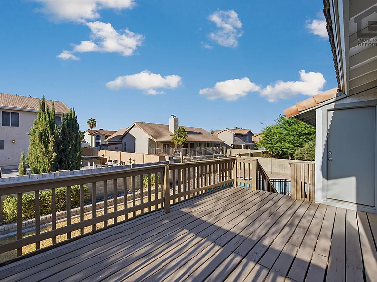 7202 W Corrine Dr — Photo 18