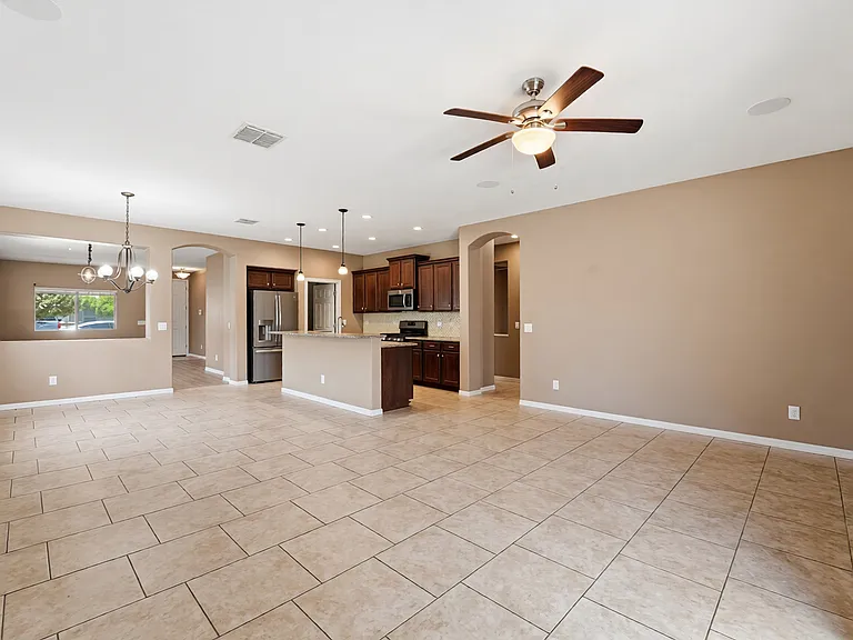371 W Flame Tree Ave — Photo 17