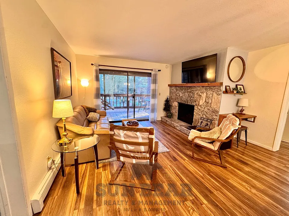 929 Southwood Blvd #16
