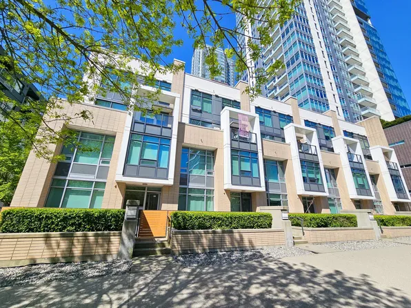 6471 Telford Ave, Burnaby, BC V5H 0B6