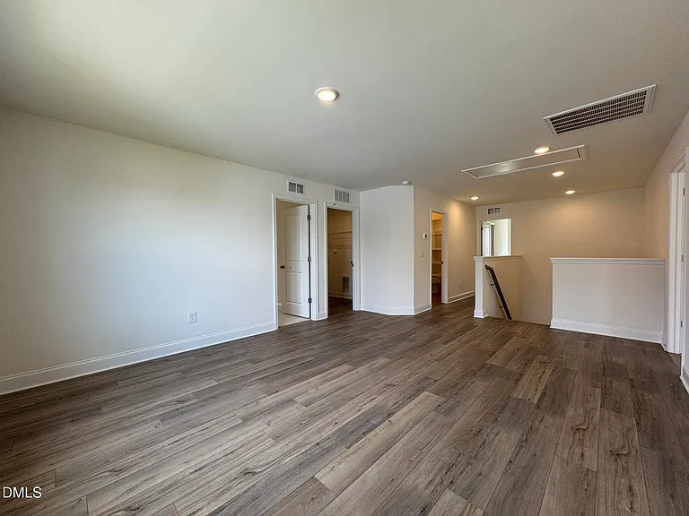 231 Faith Ave — Photo 15