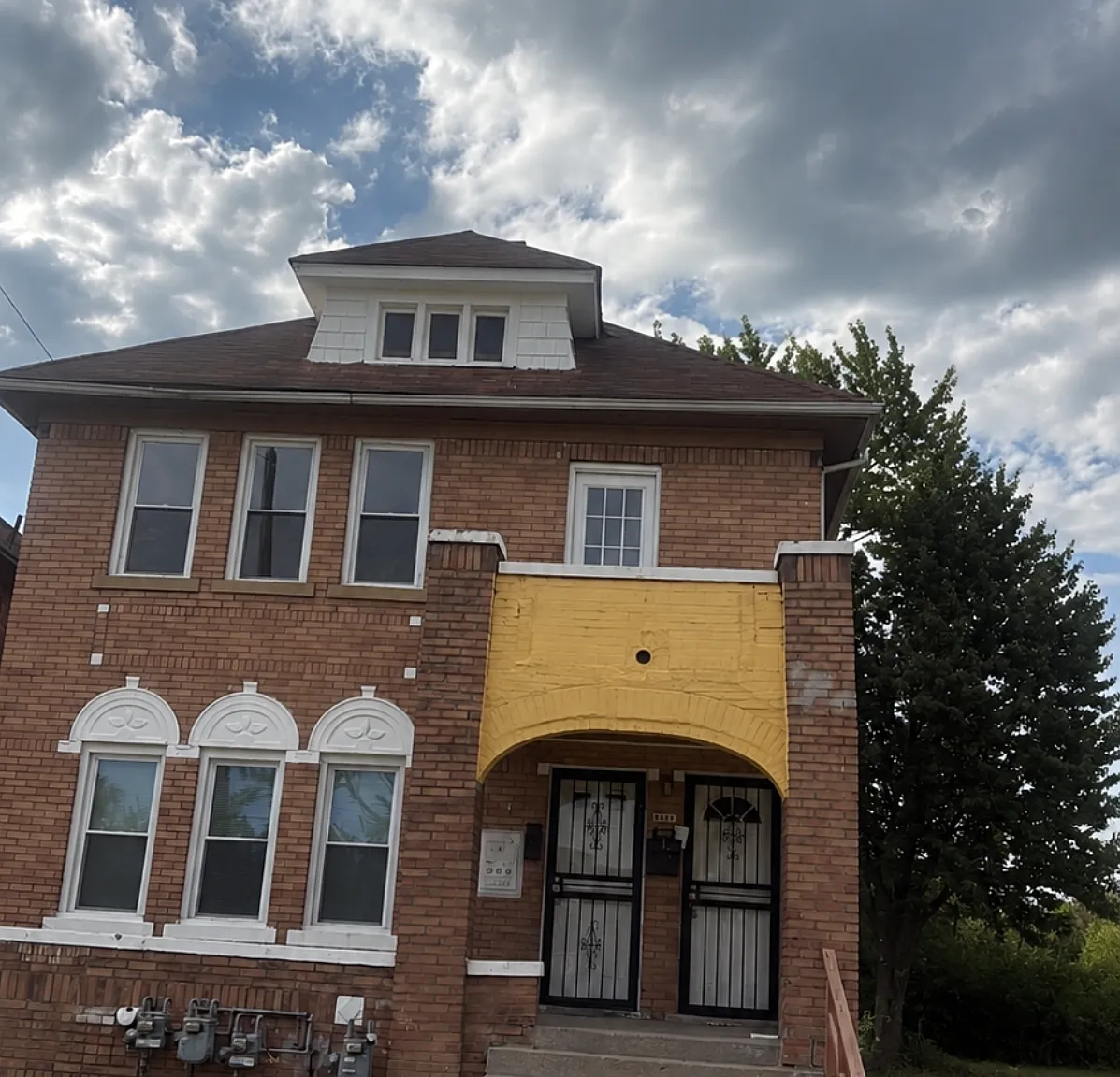 4045 Clements St — Photo 1