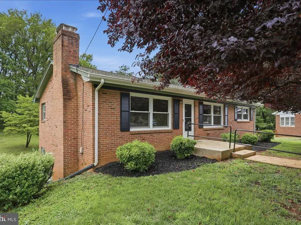 494 Hamilton Cir, Front Royal, VA 22630