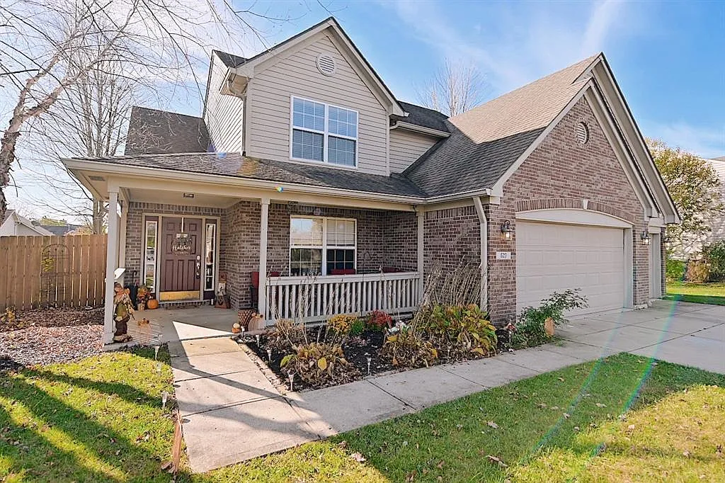 523 Acorn Dr photo 1