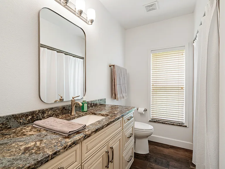 12649 Oak Hollow Ct — Photo 42