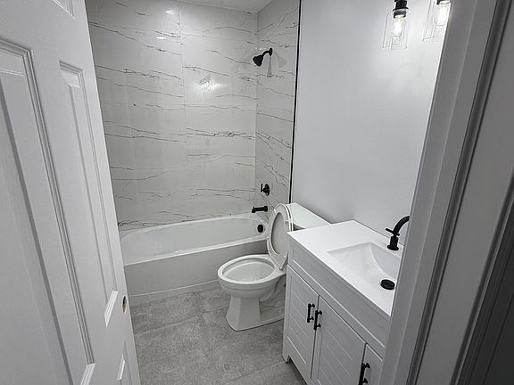 3rd image of 139 Greenwood Loop Rd #139