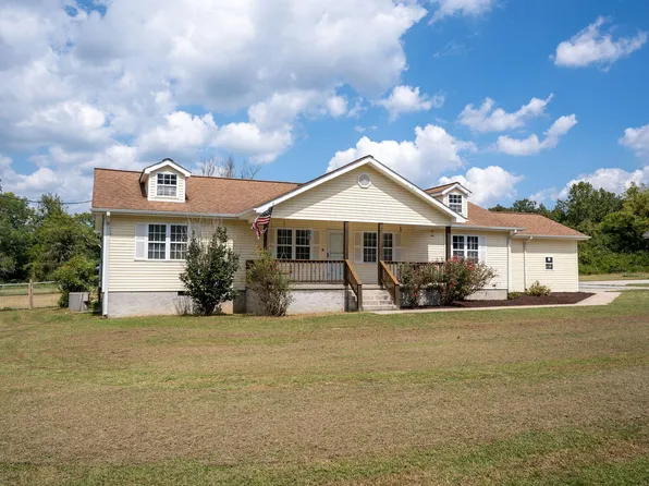 336 District Line Rd, Trenton, GA 30752