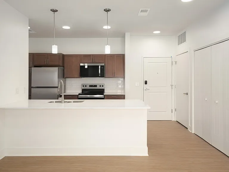 Blair Crossing Apartments — Photo 46