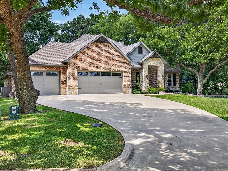 1st image of 106 Pond Trl