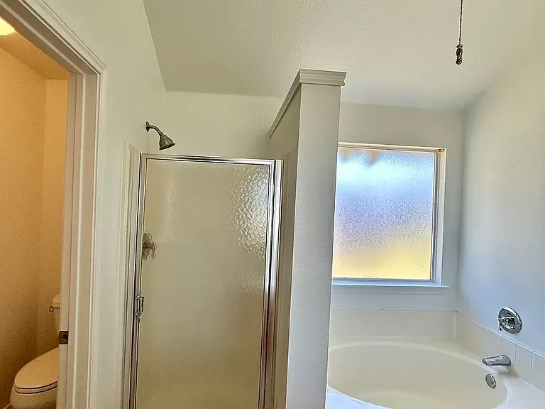 518 Morningside Ct — Photo 16